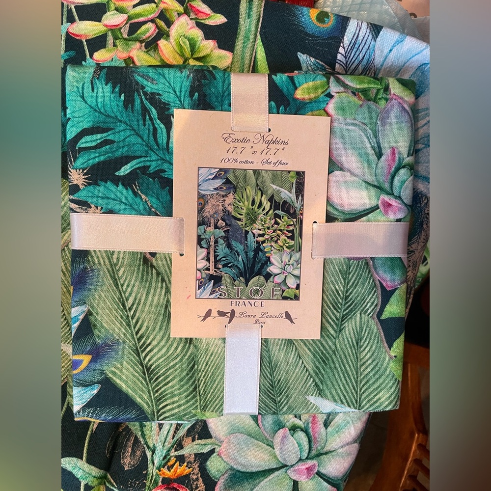 STOF France - Tropical design Fabric Tablecloth & 4 Napkins